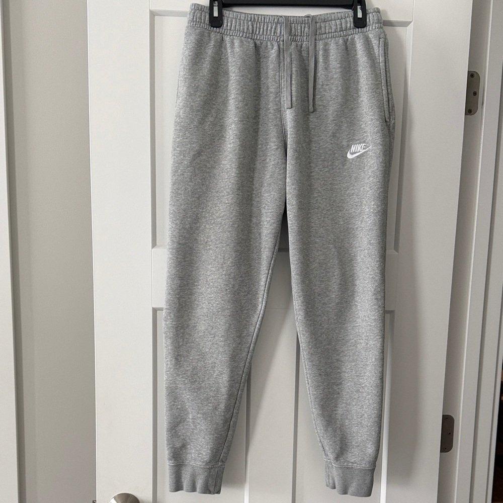 Nike Men’s Light Gray Joggers